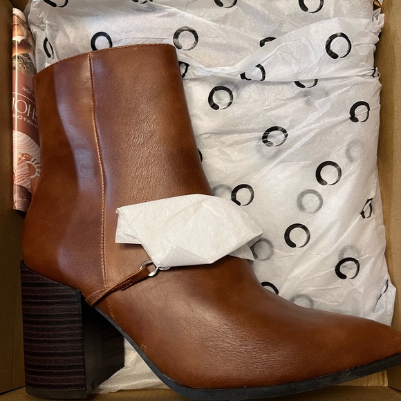 Journee Collection boots - Picture 5 of 5